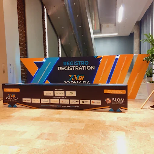 Punto de registro SLOM - Diseño para congresos médicos - GH Stand